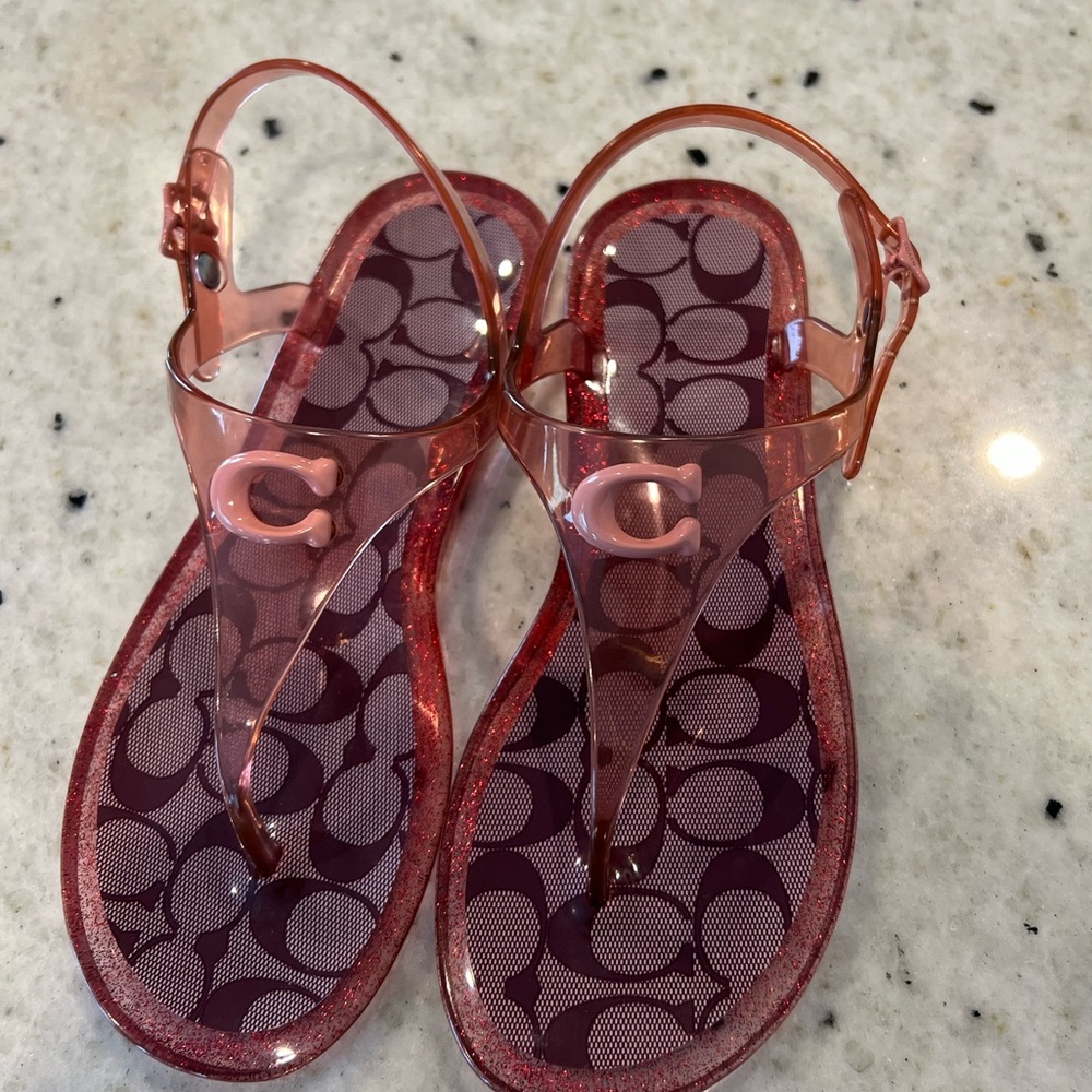 COACH Women's Natalee Jelly Sandals, Candy Apple/Candy Pink ( Size 6)